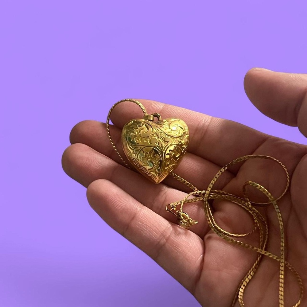 Vintage Gold Puffy Heart Necklace